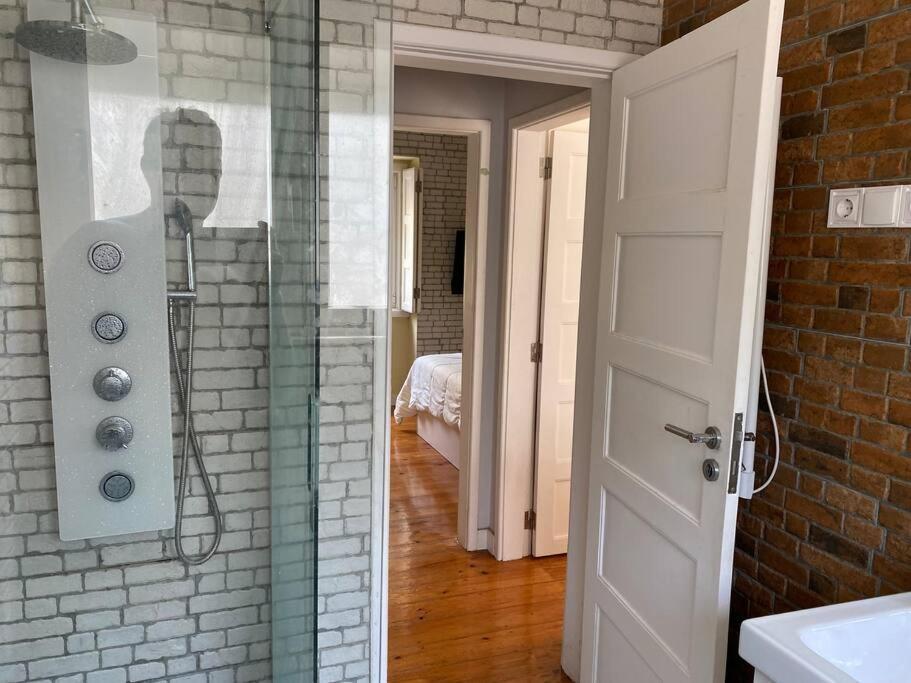 T2 Alvalade Em Lisboa Para 3 Pessoas Bagian luar foto